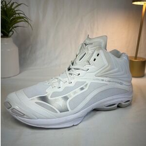 Mizuno Wave Lightning Mid Volleyball Shoes White Silver Women's Athletic Sneaker